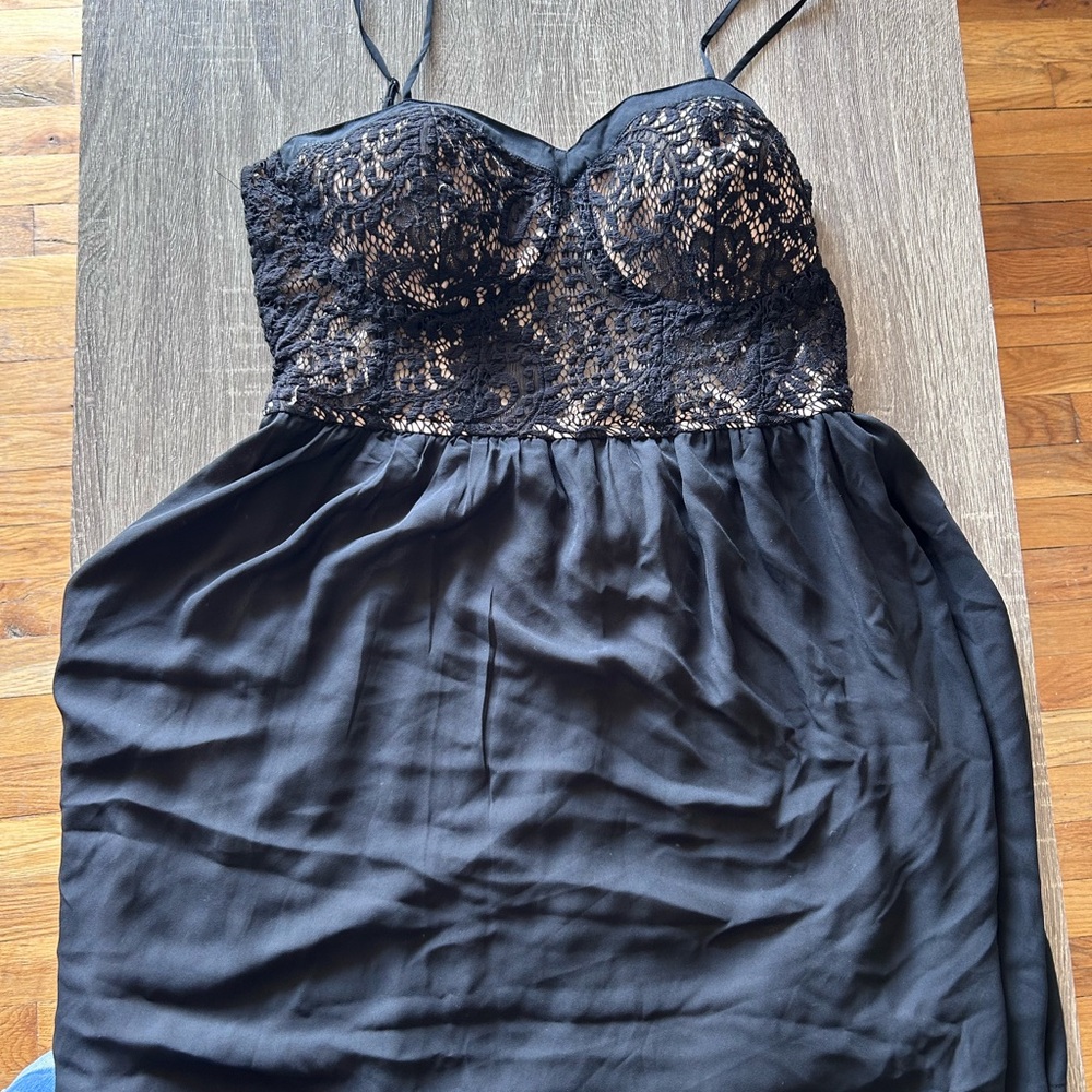 Xhilaration Black and Tan Garment